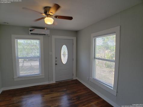 205 W Lambert Street San Antonio TX 78204