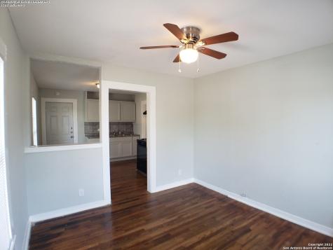 205 W Lambert Street San Antonio TX 78204