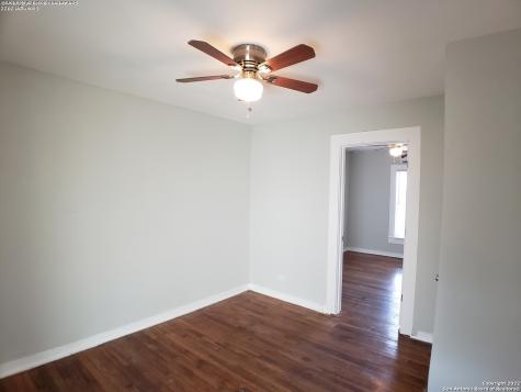 205 W Lambert Street San Antonio TX 78204