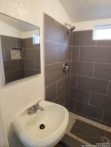205 W Lambert Street San Antonio TX 78204