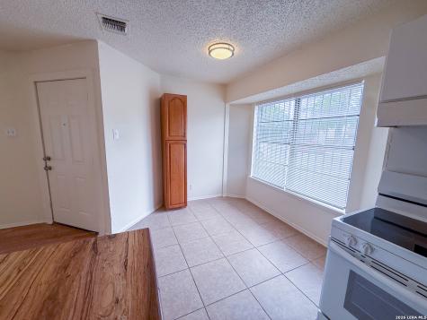 4047 Indian Sunrise San Antonio TX 78244