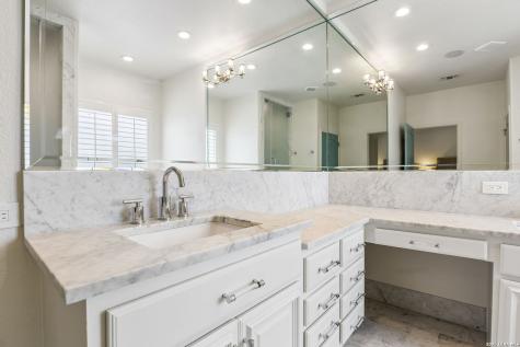 8127 N New Braunfels San Antonio TX 78209