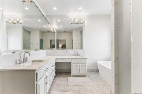 8127 N New Braunfels San Antonio TX 78209