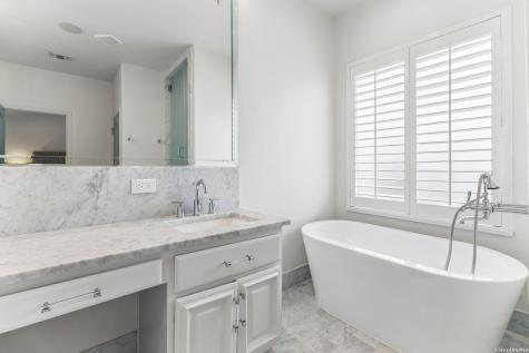 8127 N New Braunfels San Antonio TX 78209