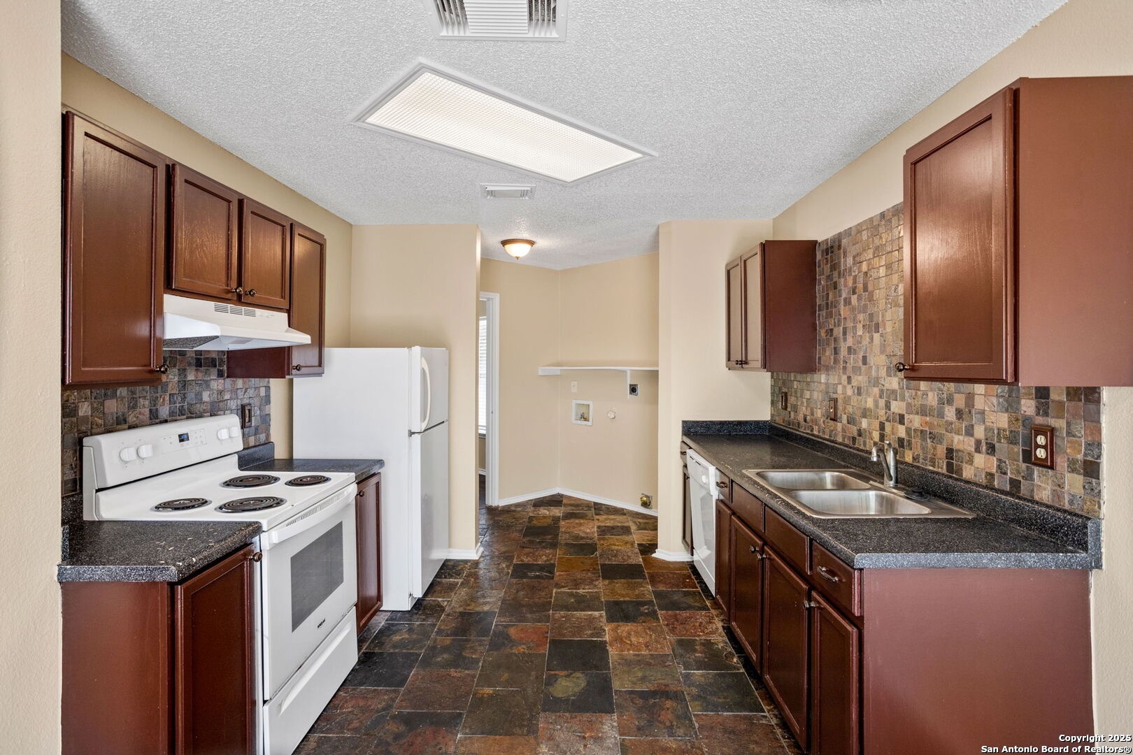 7807 Clipper Pass San Antonio TX 78254