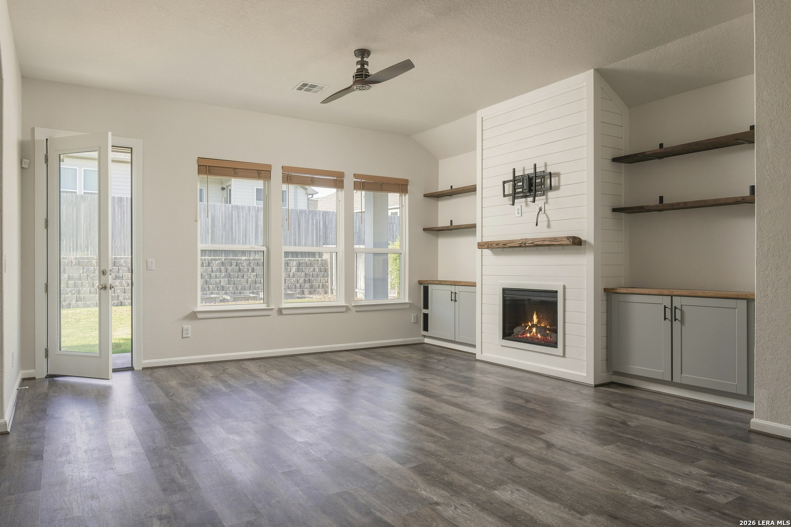 5334 Black Walnut Bulverde TX 78163