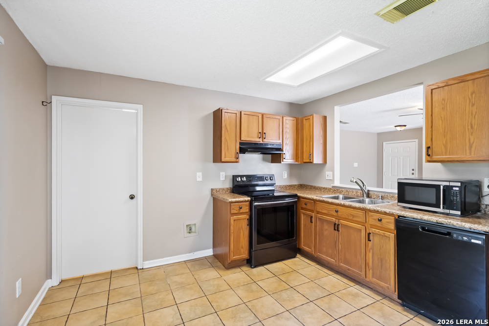 11030 Victors Hill San Antonio TX 78254