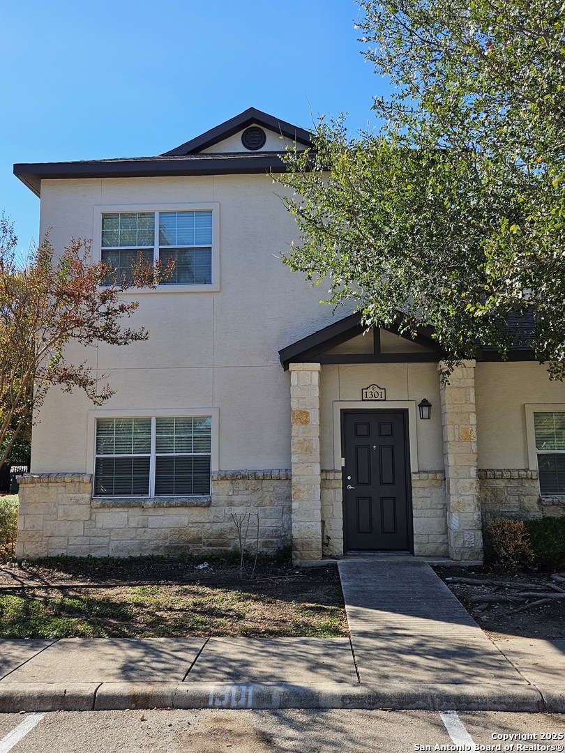 1000 Diamond Boerne TX 78006