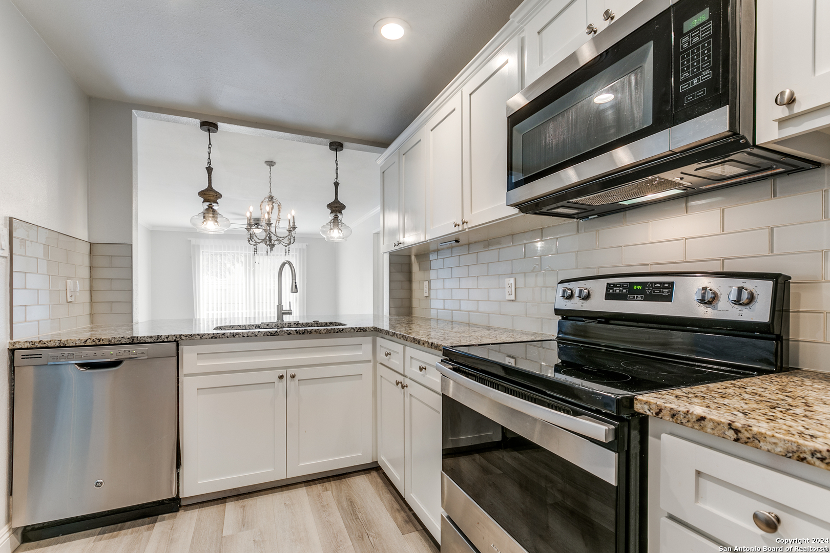 7709 Broadway San Antonio TX 78209