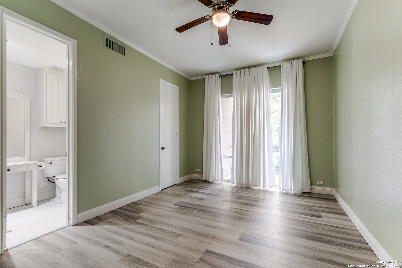 7709 Broadway San Antonio TX 78209