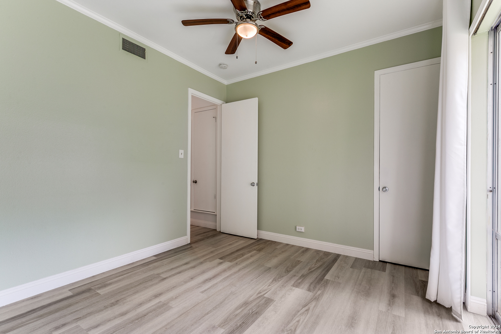 7709 Broadway San Antonio TX 78209