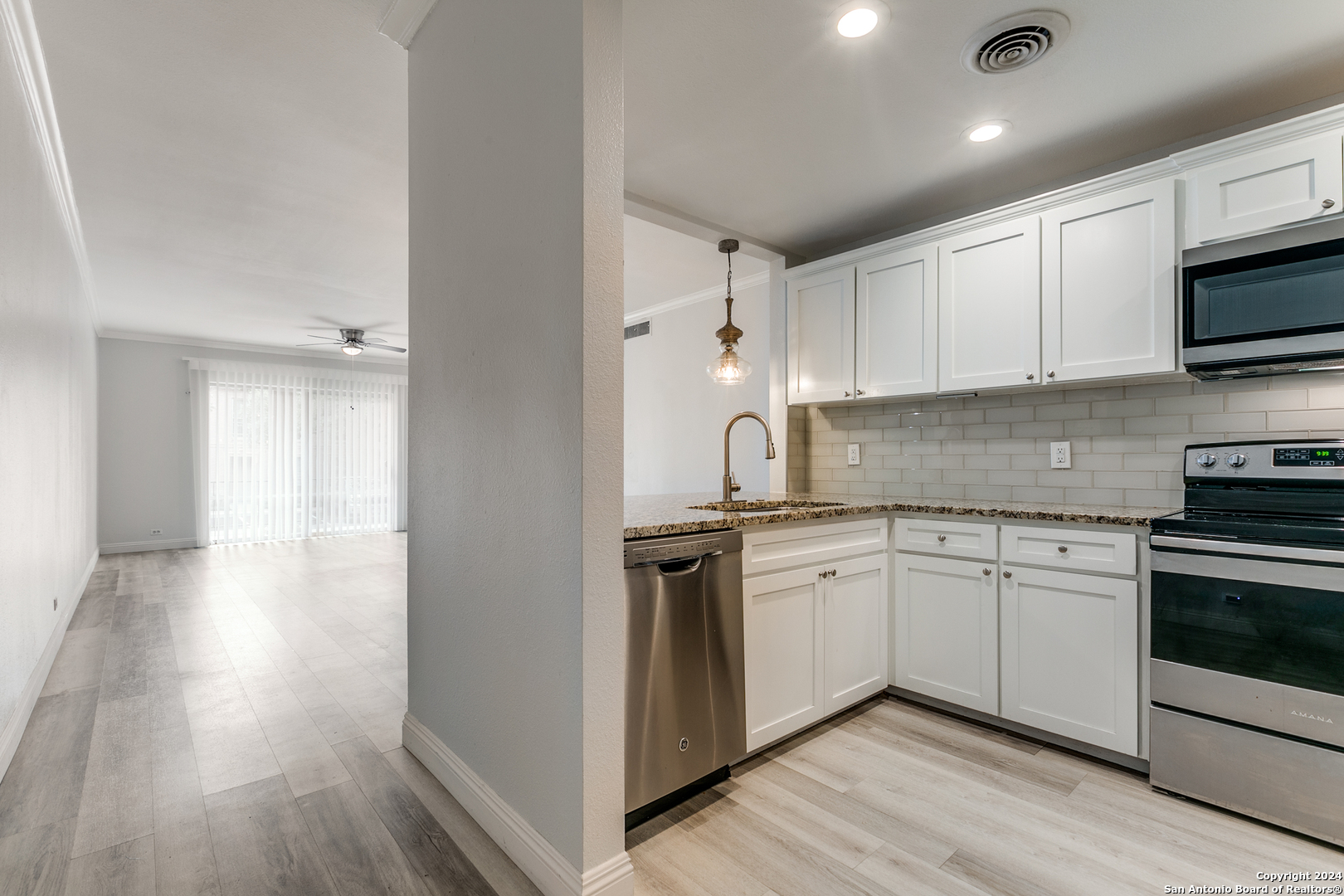 7709 Broadway San Antonio TX 78209