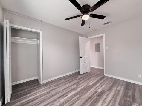 4535 Lark San Antonio TX 78228