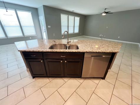 7915 Stalemate Cove San Antonio TX 78254