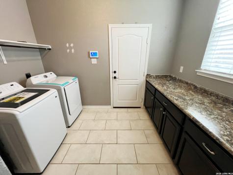 7915 Stalemate Cove San Antonio TX 78254