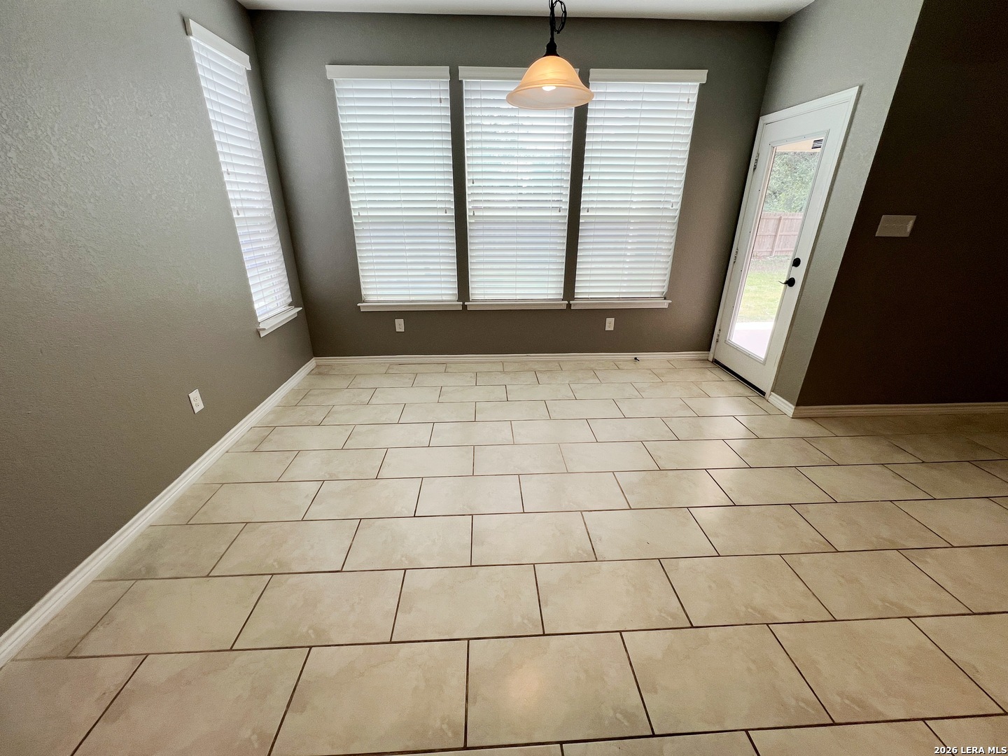 7915 Stalemate Cove San Antonio TX 78254