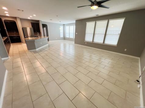 7915 Stalemate Cove San Antonio TX 78254