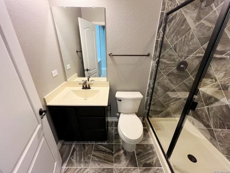 7915 Stalemate Cove San Antonio TX 78254