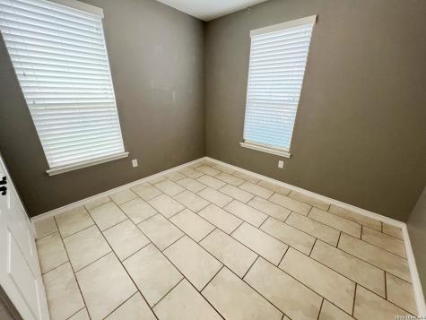 7915 Stalemate Cove San Antonio TX 78254