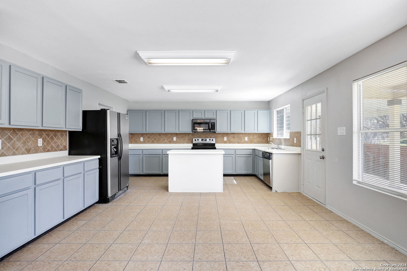 6238 Amherst Bay San Antonio TX 78249