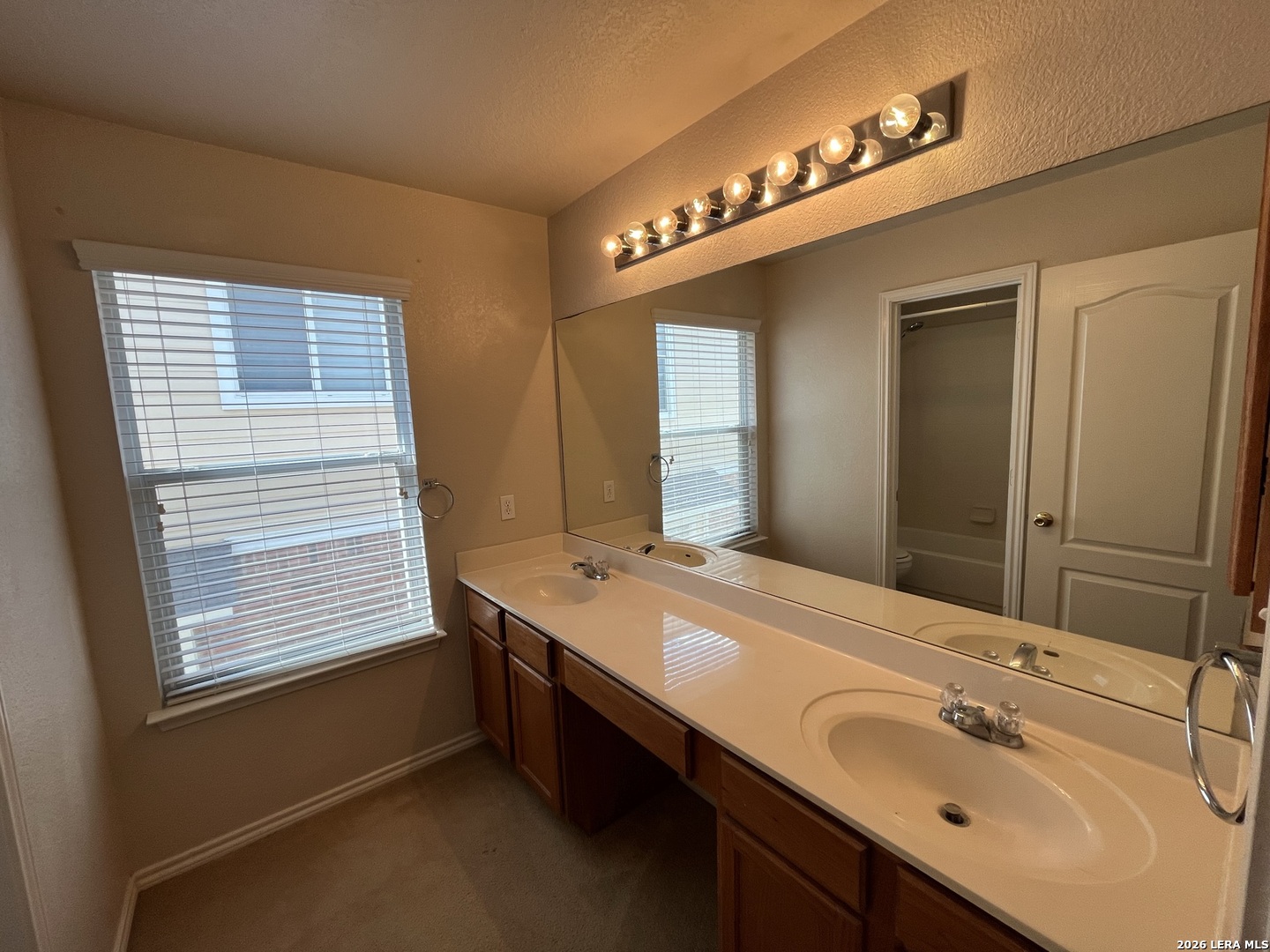21114 Villa Valencia San Antonio TX 78258