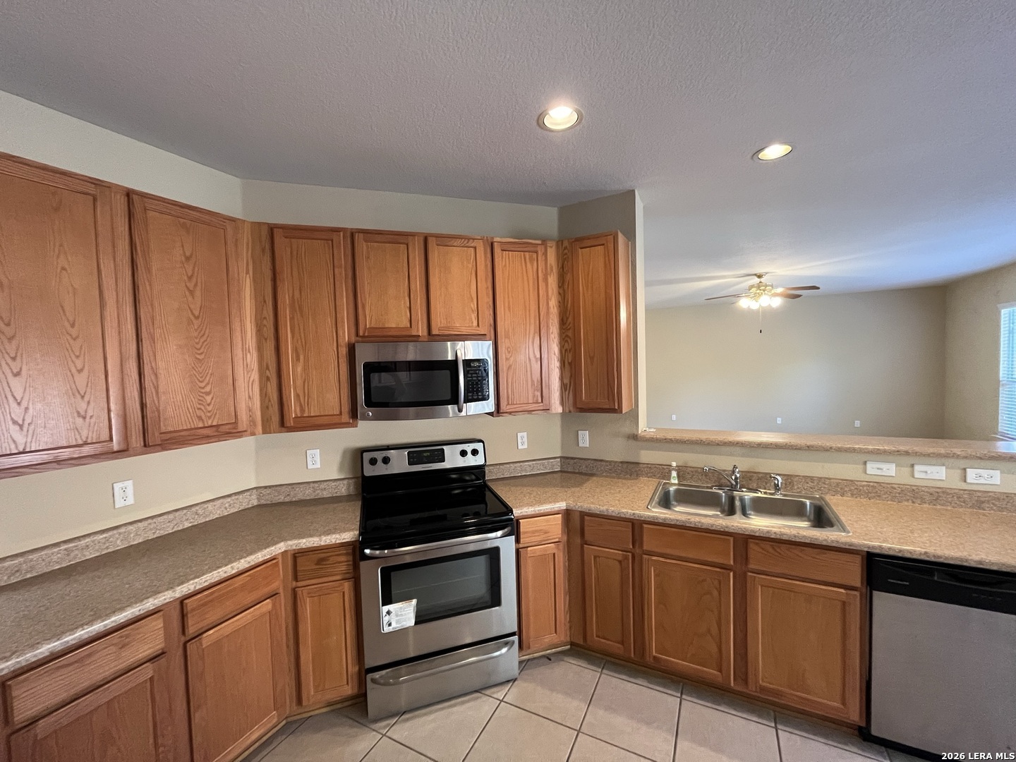 21114 Villa Valencia San Antonio TX 78258