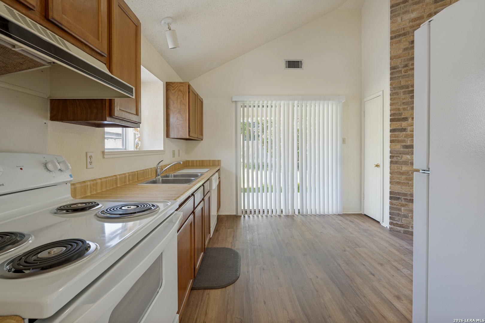 7803 Forest Ranch Live Oak TX 78233