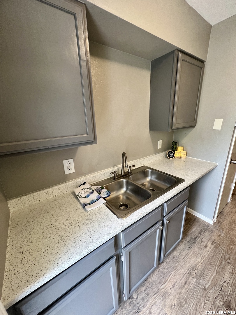 844 E Sunshine Drive San Antonio TX 78228