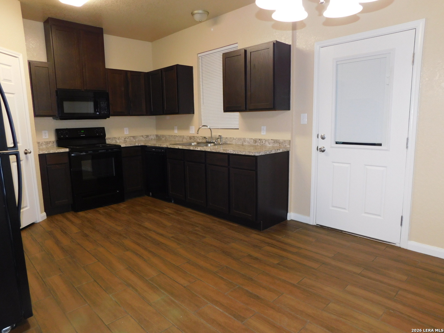 8710 8th Street Converse TX 78109