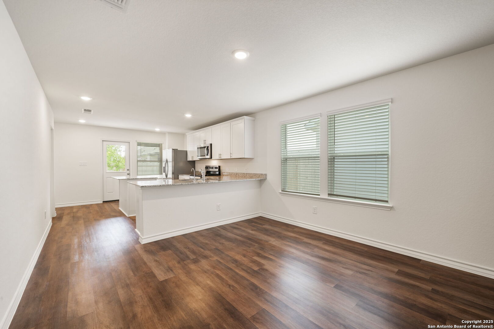 1115 Pigeon Marion TX 78124