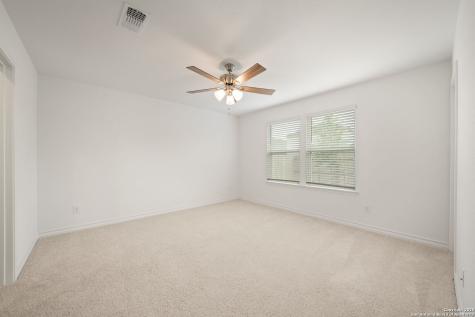1115 Pigeon Marion TX 78124