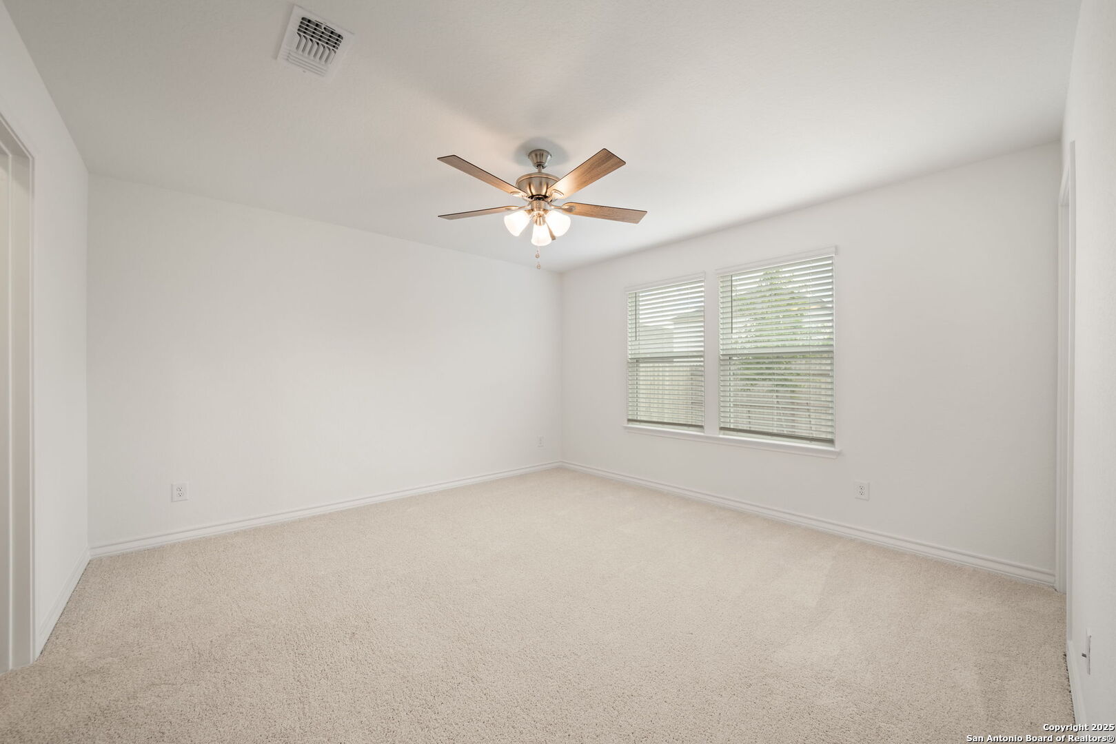 1115 Pigeon Marion TX 78124