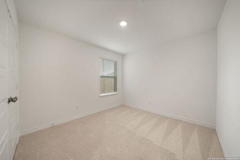 1115 Pigeon Marion TX 78124