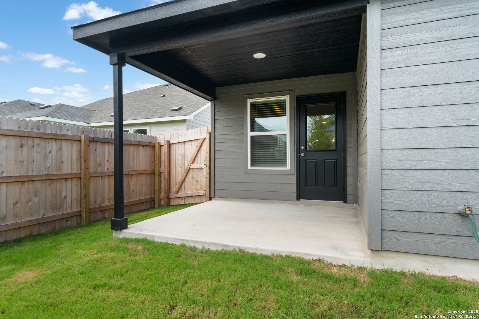 1115 Pigeon Marion TX 78124