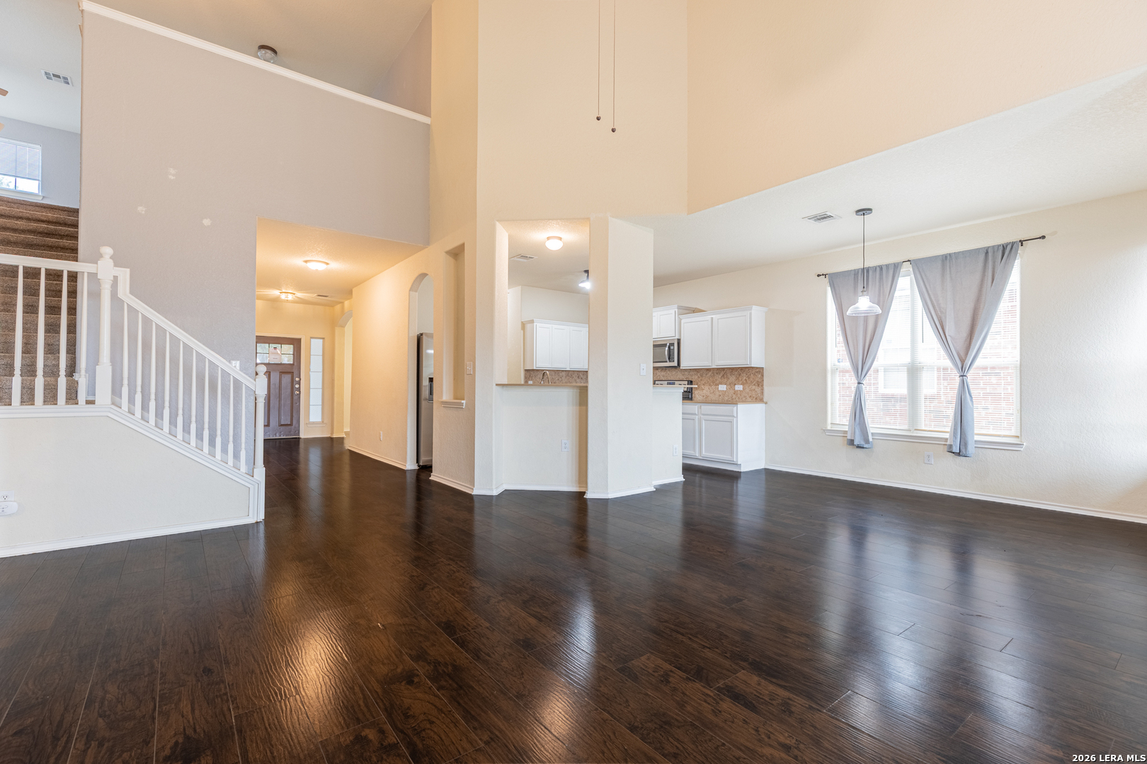 3638 Sumantra Cliff San Antonio TX 78261