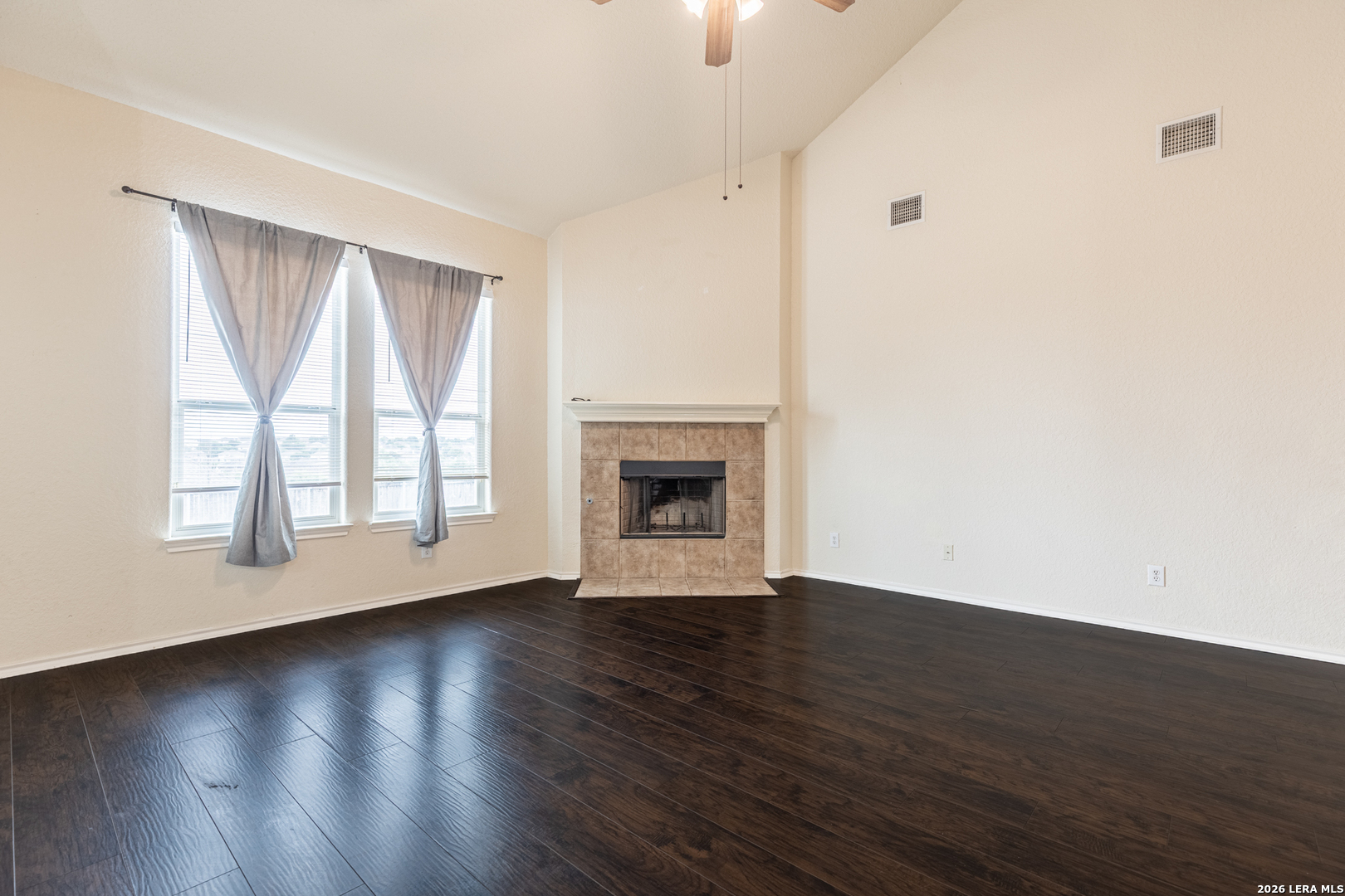 3638 Sumantra Cliff San Antonio TX 78261