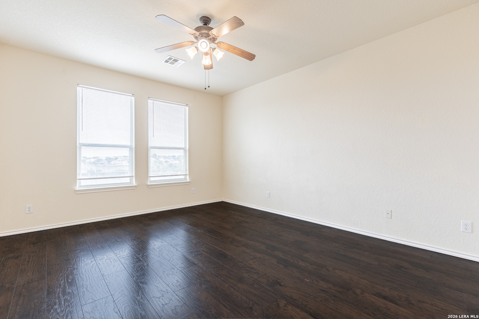 3638 Sumantra Cliff San Antonio TX 78261