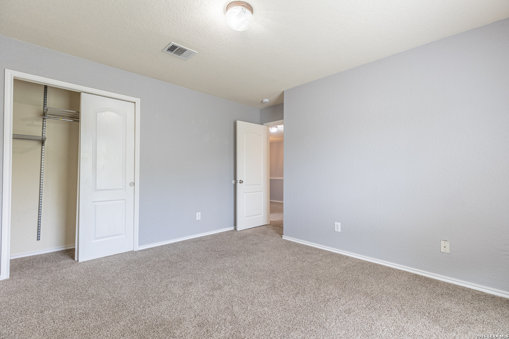 3638 Sumantra Cliff San Antonio TX 78261