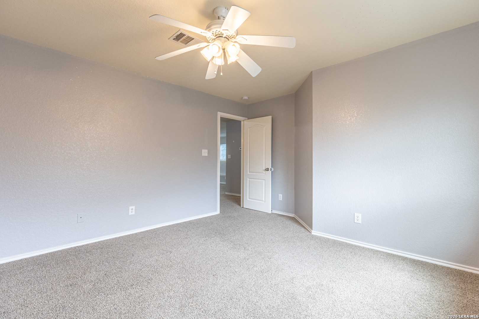 3638 Sumantra Cliff San Antonio TX 78261
