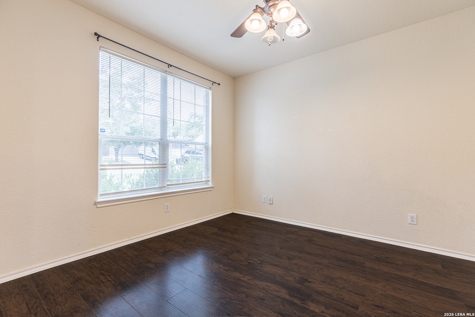 3638 Sumantra Cliff San Antonio TX 78261