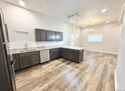 105 Dewitt San Antonio TX 78204