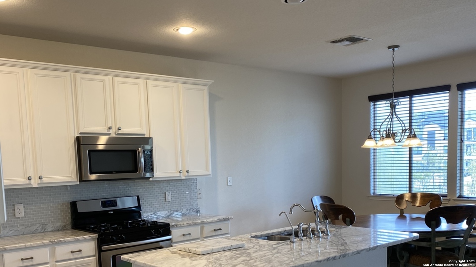 4202 Woodbridge Way San Antonio TX 78257