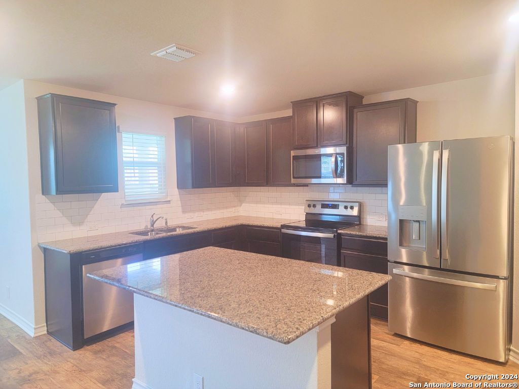 1524 Mossy Jasper San Antonio TX 78245