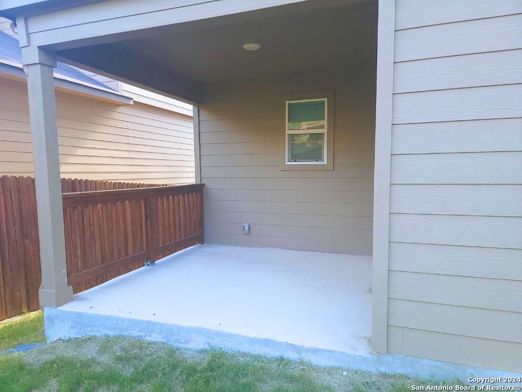 1524 Mossy Jasper San Antonio TX 78245