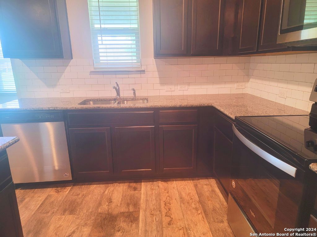 1524 Mossy Jasper San Antonio TX 78245