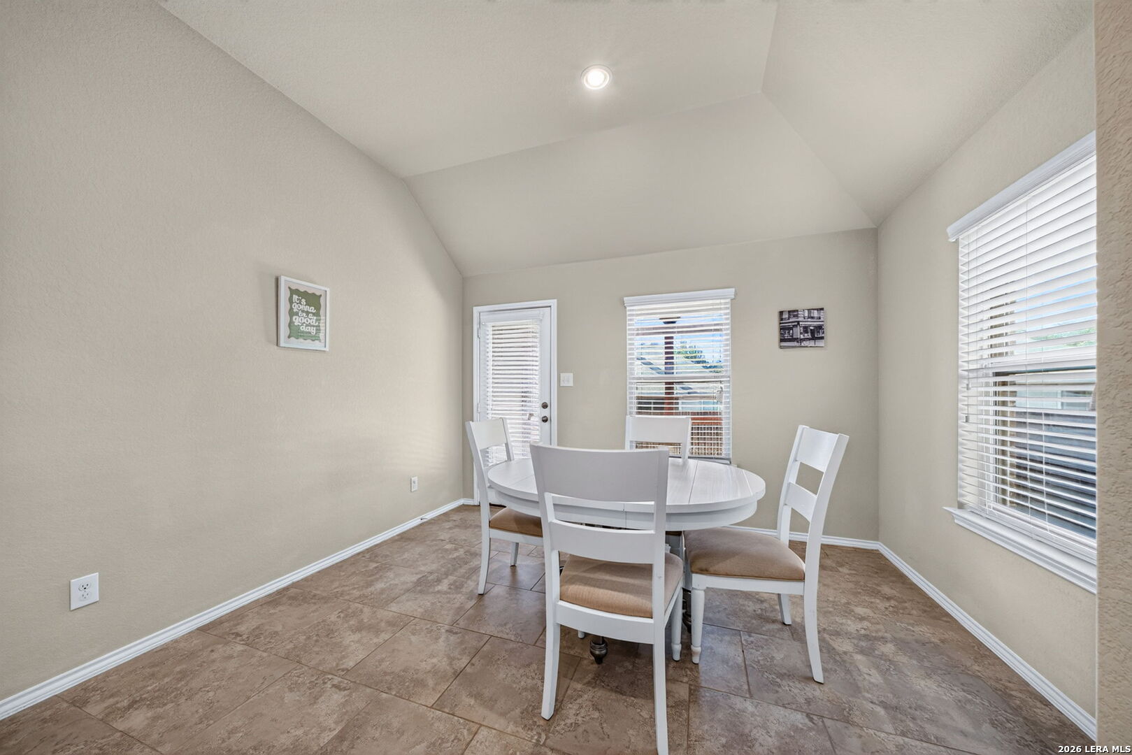 544 Saddle Back Trail Cibolo TX 78108