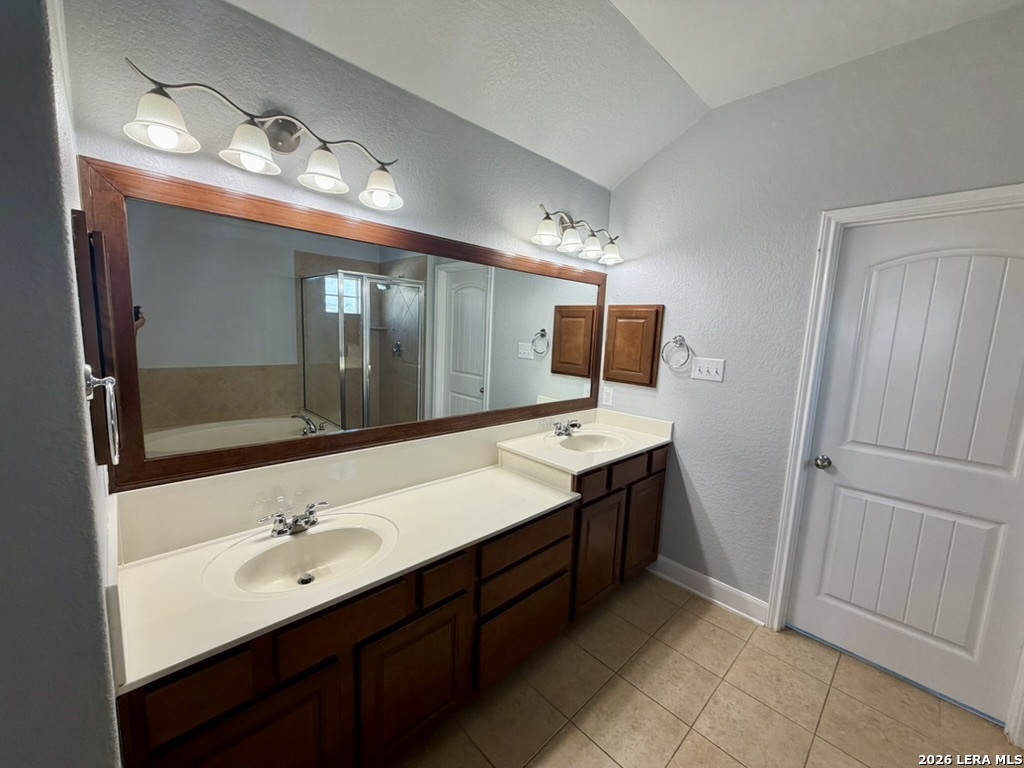 23939 Stately Oaks San Antonio TX 78260