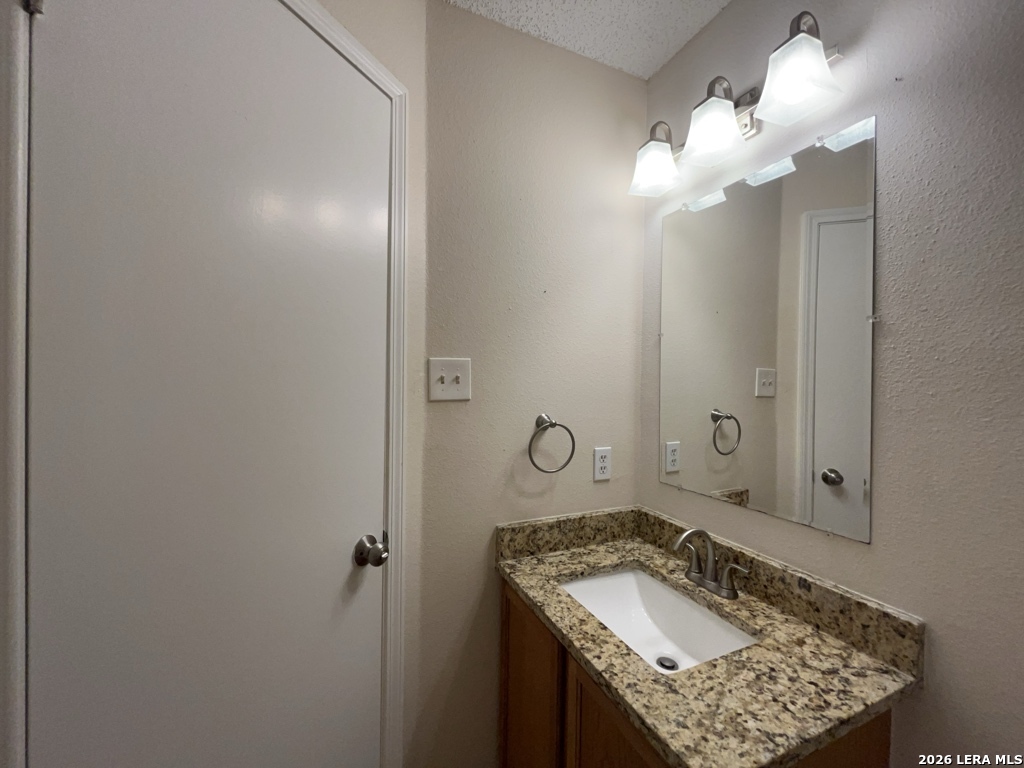 6667 Beech Trail Converse TX 78109