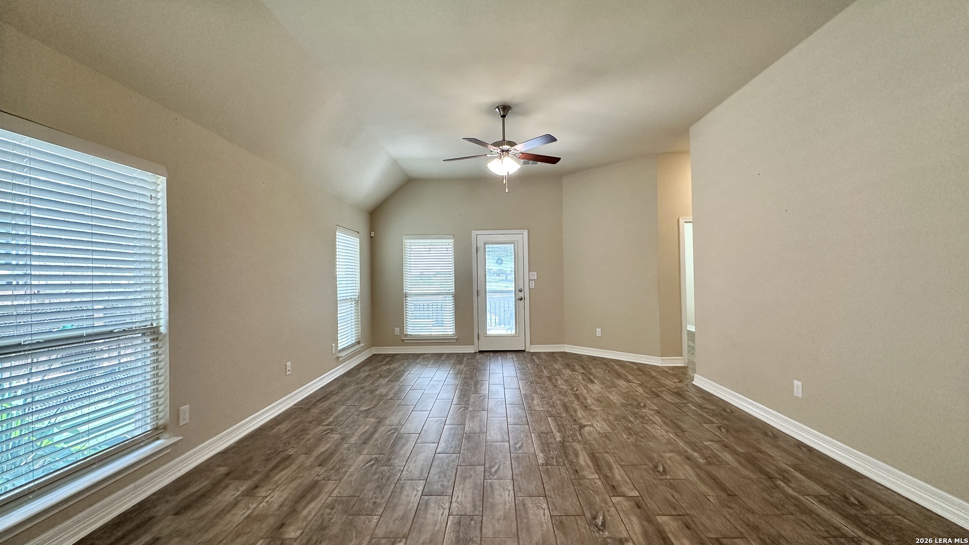 325 Cortijo Cibolo TX 78108