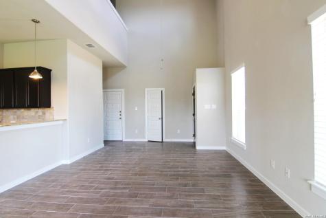 382 Creekside Curve New Braunfels TX 78130